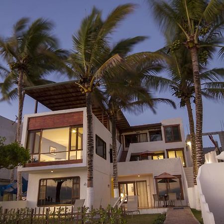 Casita De La Playa Hotel Puerto Villamil Exterior photo