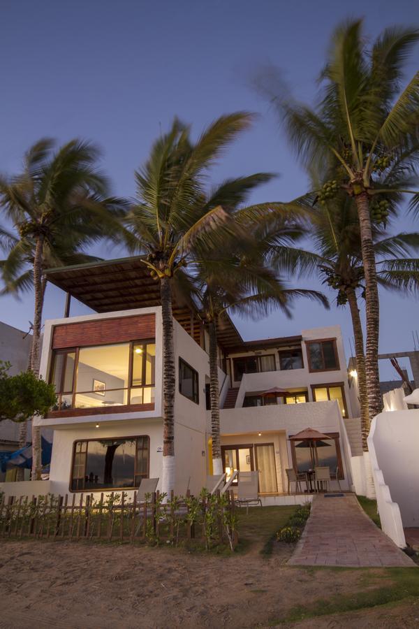 Casita De La Playa Hotel Puerto Villamil Exterior photo